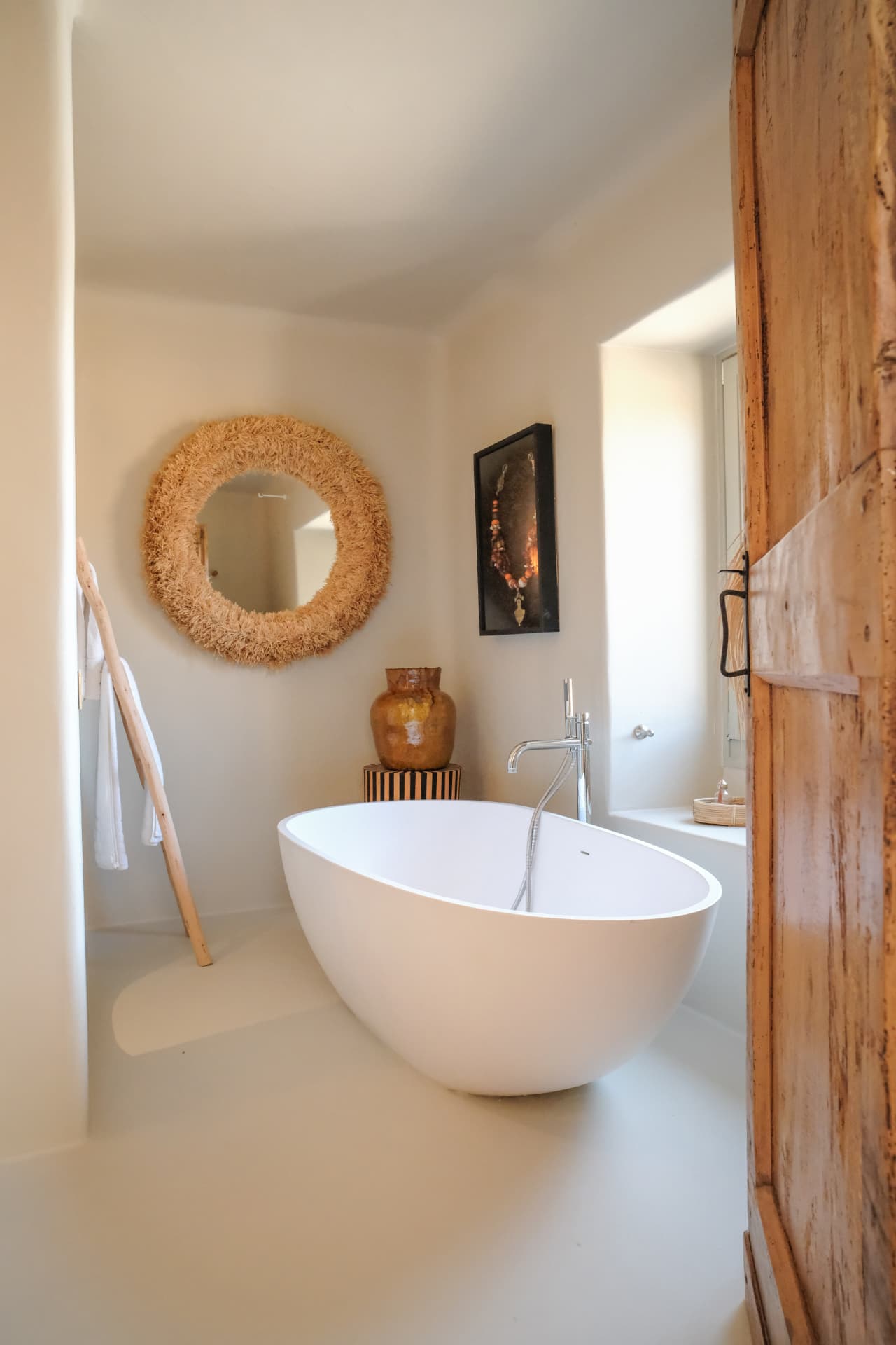The dressing area of the Master Suite, opening toward the bathtub